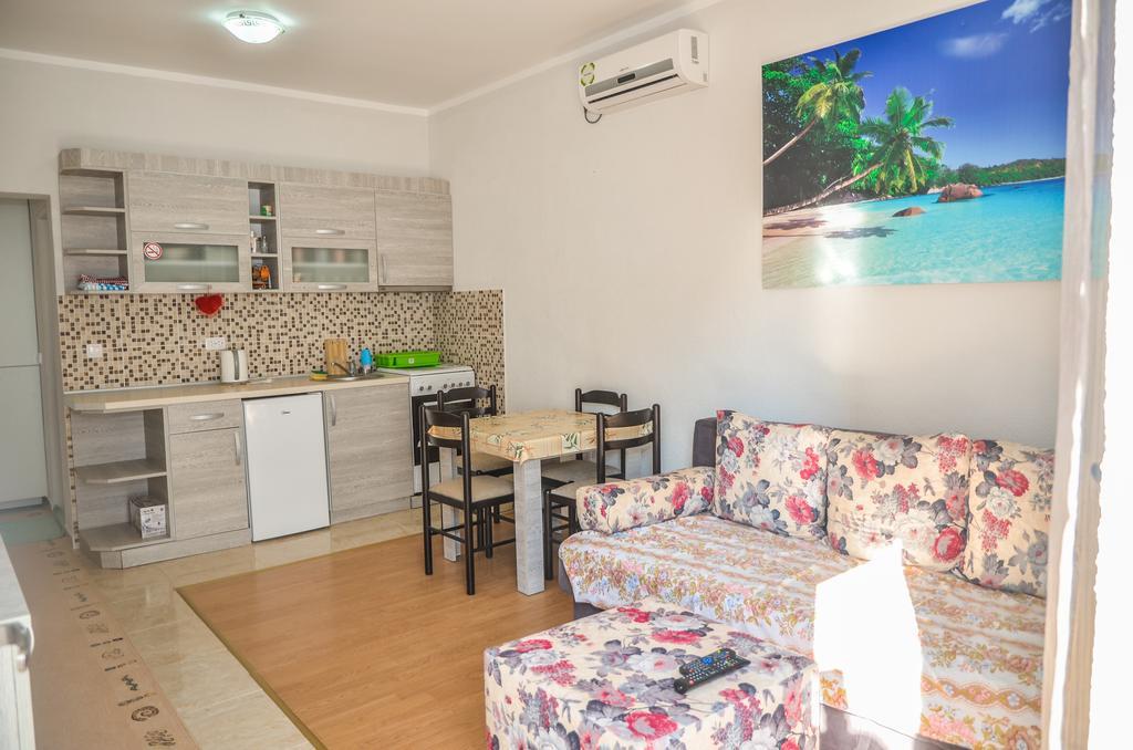 Apartments Paradise Ulcinj Extérieur photo