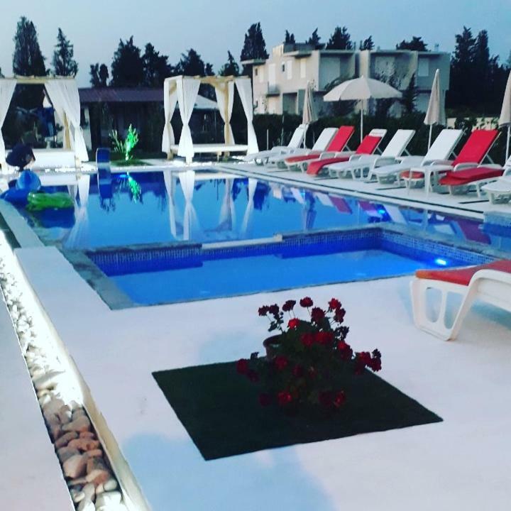 Apartments Paradise Ulcinj Extérieur photo